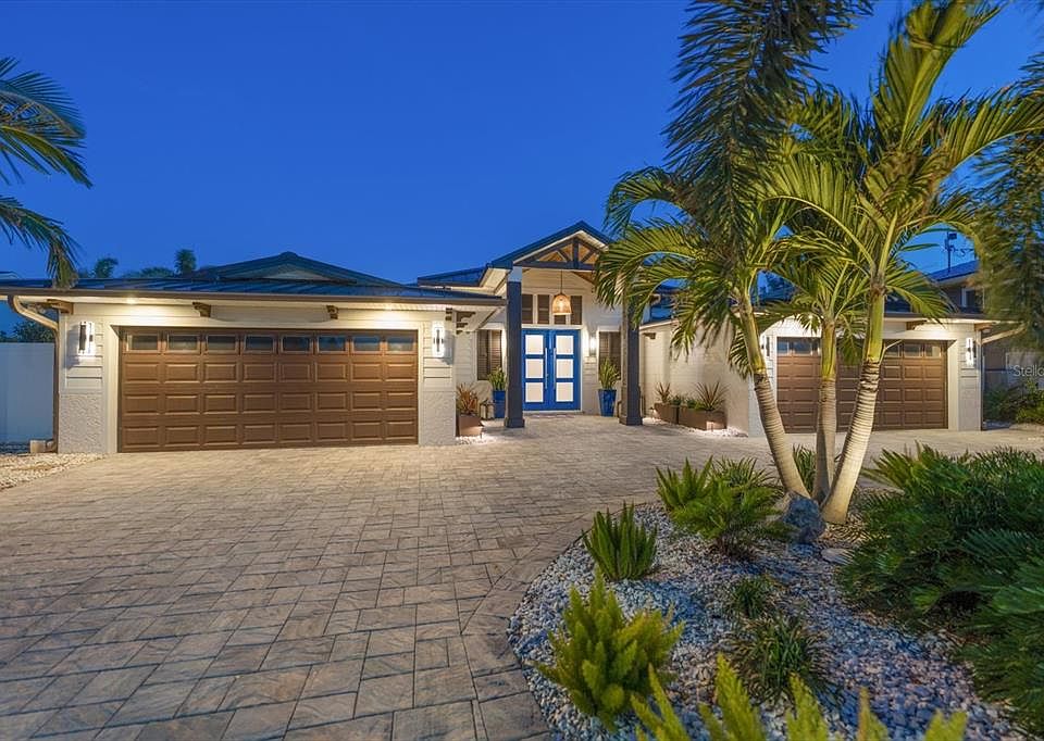 1st image of 540 20th Ave