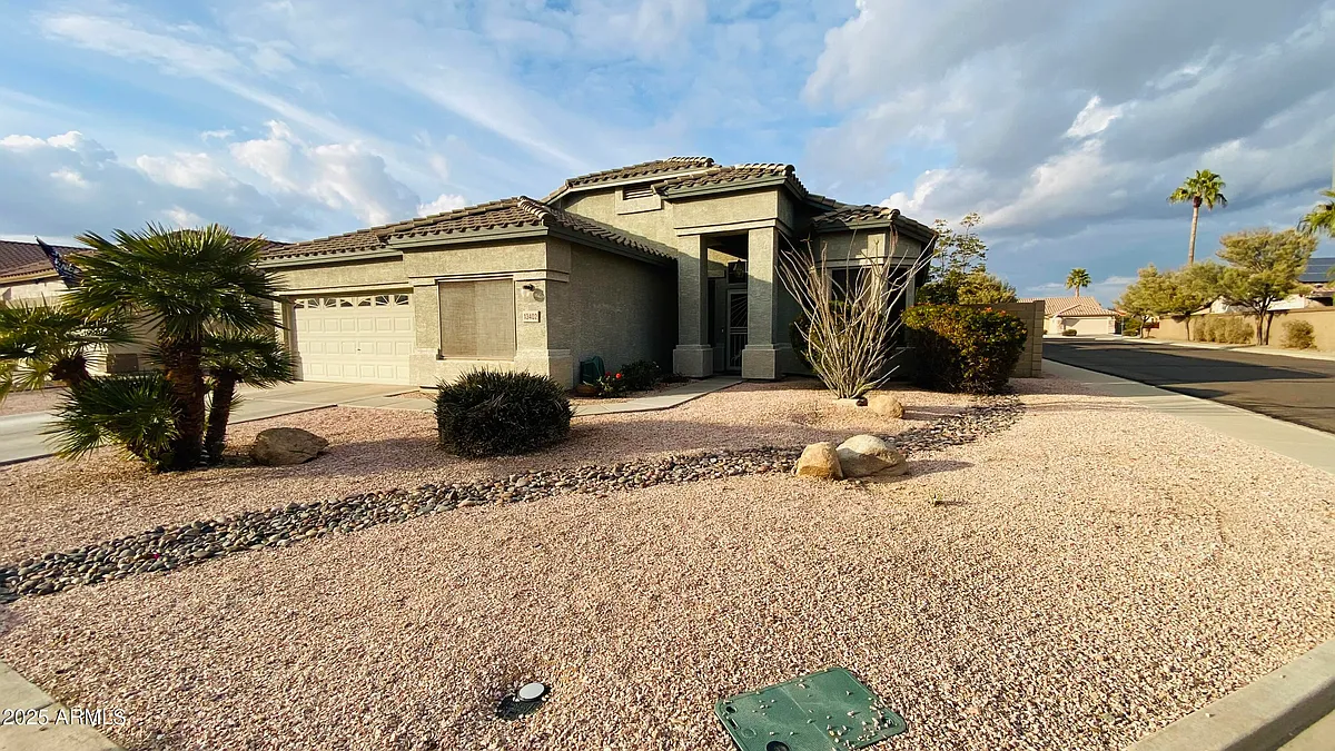 Building Photo - 13402 W Fargo Dr