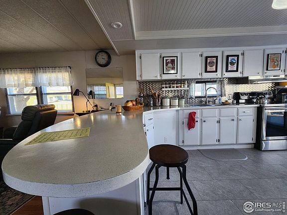 3rd image of 729 17th Ave #23