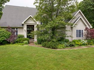 4 Southbrook Ln, Pittsfield, MA 01201