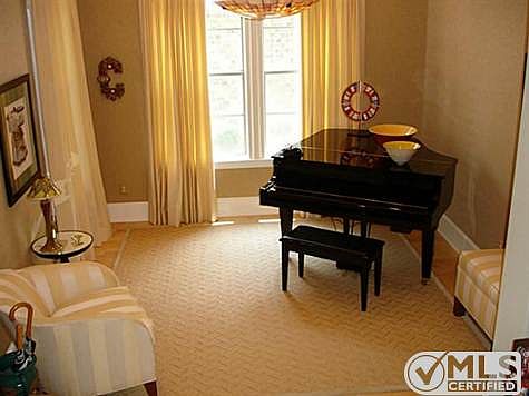 4th image of 6504 Bordeaux Park