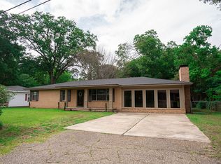 205 W Primrose Ln, Longview, TX 75604