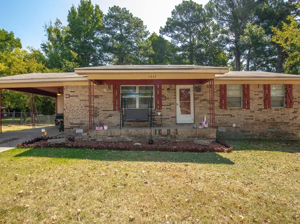 1327 Nottingham St, Malvern, AR 72104