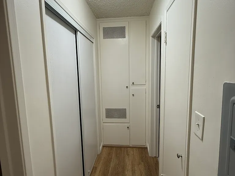 221 N Belmont St #1 — Photo 9