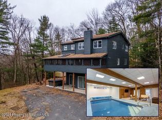 205 Lake Dr, Pocono Summit, PA 18346