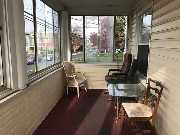 3rd image of 169 Grace Church St