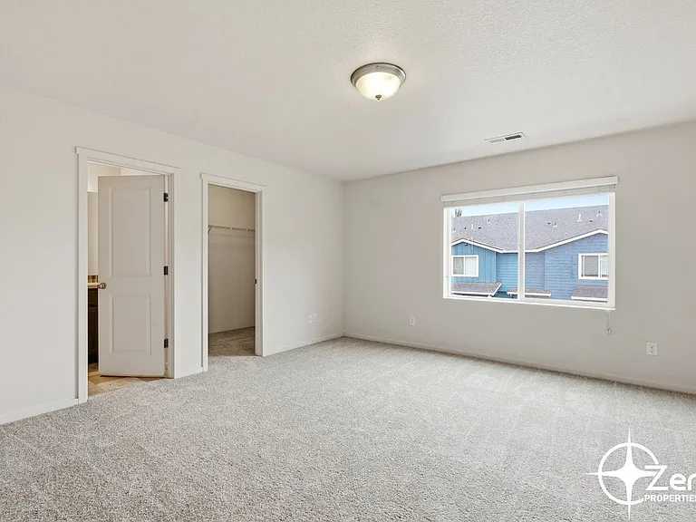 1400 NE 85th Way — Photo 17