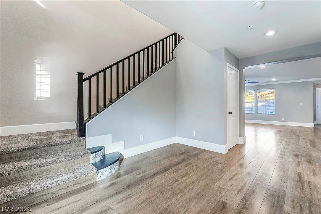 5 bed, 3.0 bath, 2552 sqft, $2,680 — Photo 3
