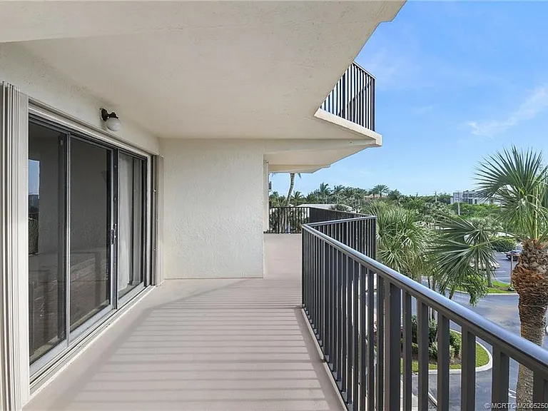 10044 S Ocean Dr #401 — Photo 28
