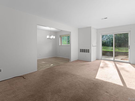 3rd image of 424 Baldwin Ave APT 81