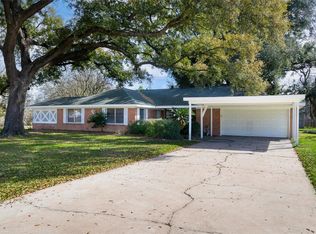 9001 Friendship Rd, Houston, TX 77080