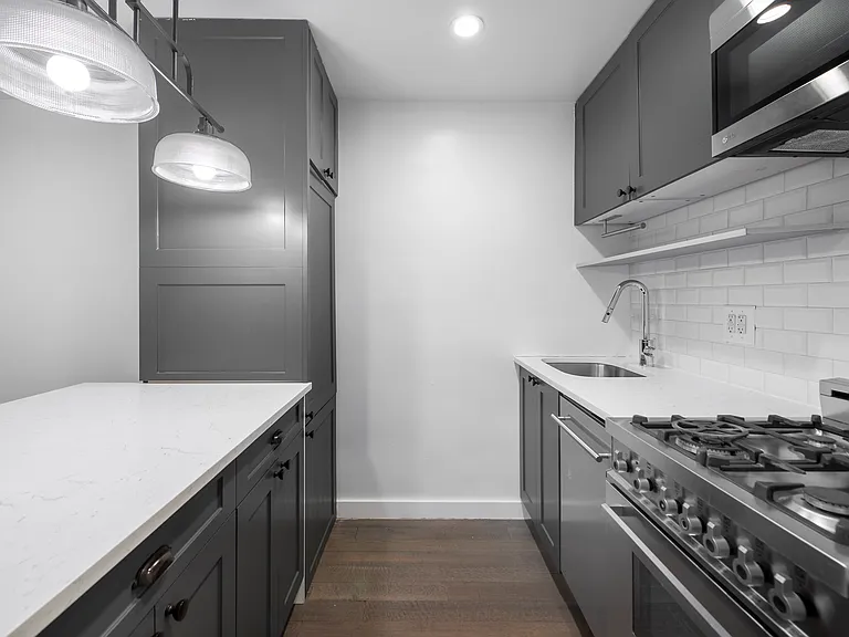 51 Irving Pl #6A — Photo 2