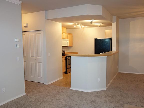 4th image of 21507 42nd Ave S APT C1