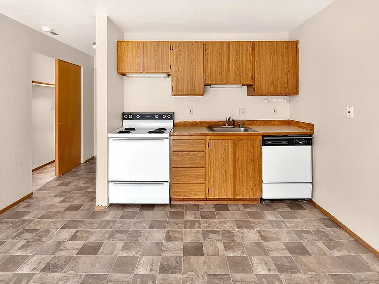 2303 Taylor Ave — Photo 19