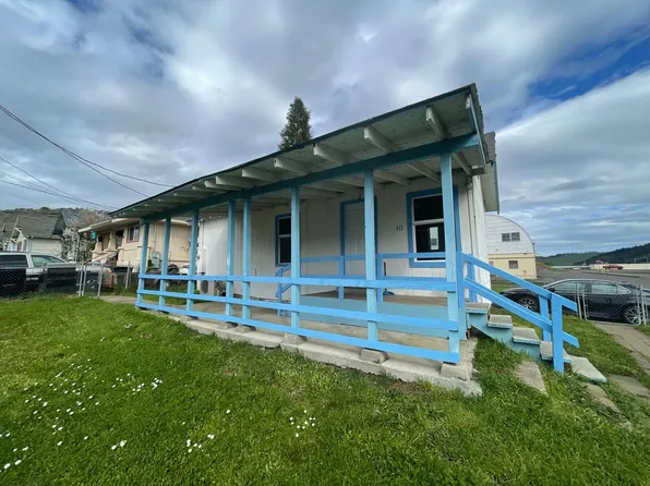 413 NE Boston St, Roseburg, OR 97470