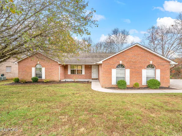 8155 Florence Gardens Rd, Knoxville, TN 37938