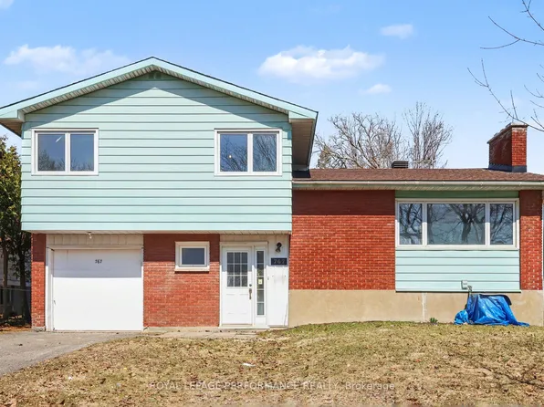 767 Cross Ave, Ottawa, ON K1G 3C9