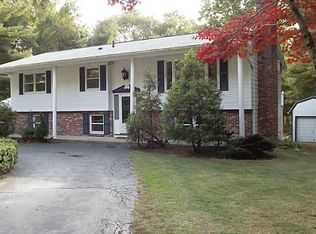 371 Town Farm Rd, Coventry, RI 02816