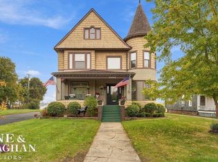 1906 Military St, Port Huron, MI 48060