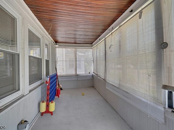 3rd image of 434 E 3Rd Ave