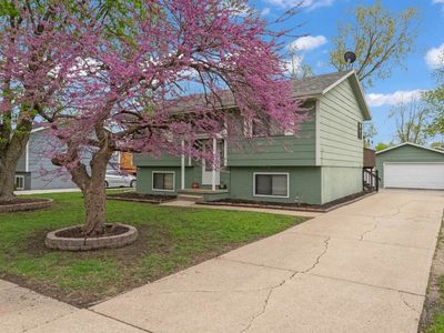 1010 7th St NW, Altoona, IA, 50009