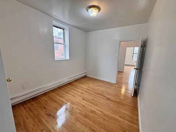 5th image of 176 Rockaway Ave #2E