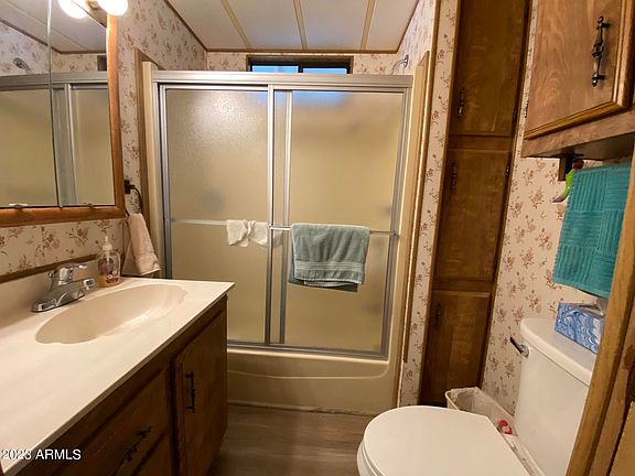5th image of 214 E SAGUARO Drive