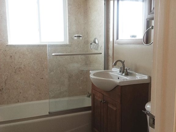 2nd image of 4420 Colombo Dr