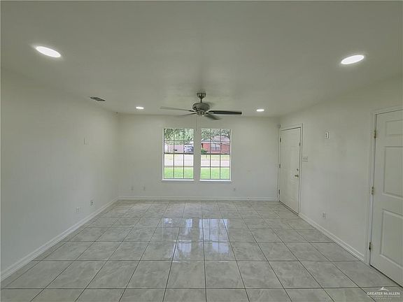 4th image of 3900 Monica Dr