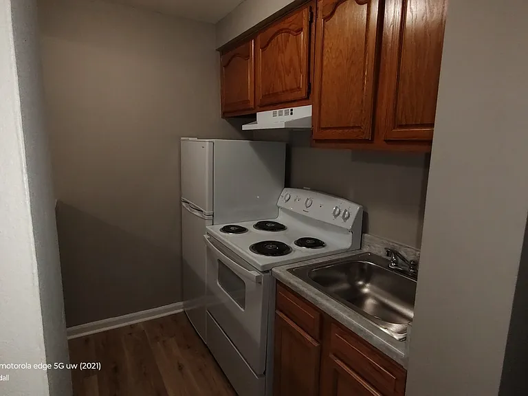Phoenix Apartments — Photo 10