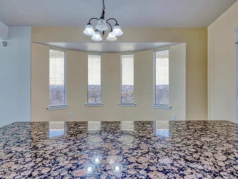 14325 Woods Point Ave — Photo 15