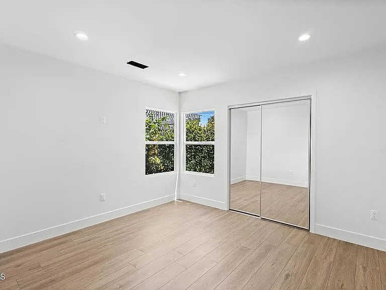340 Jones St — Photo 7