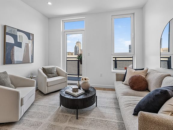 3rd image of 1395 Washington St #5R