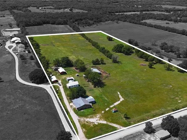 2126 205th St, Fort Scott, KS 66701