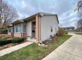 330 N Clifton Ave, Elgin, IL