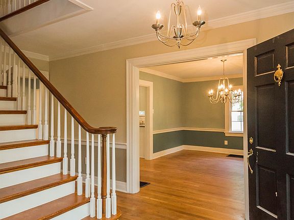 4th image of 319 Mariemont Dr