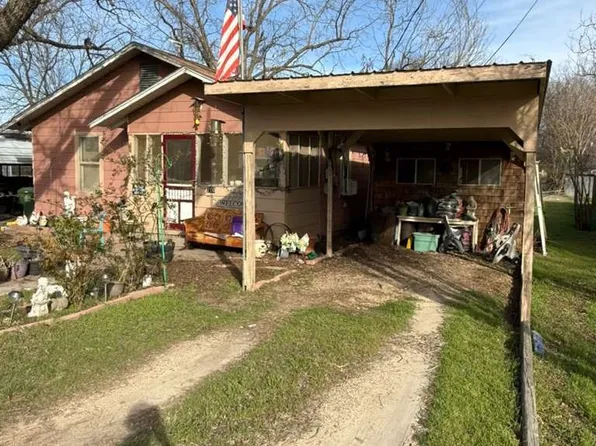 710 Whitney St, Morgan, TX 76671