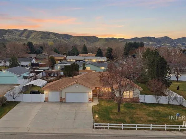 2225 Wildwood Ln, Emmett, ID 83617