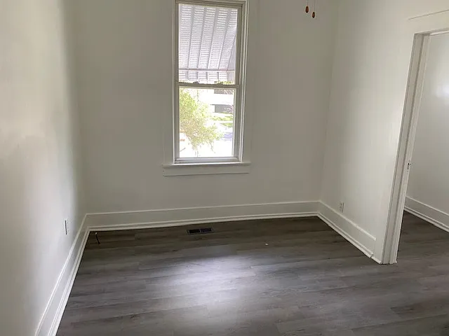 3 bed, 2500 sqft, $950 — Photo 4