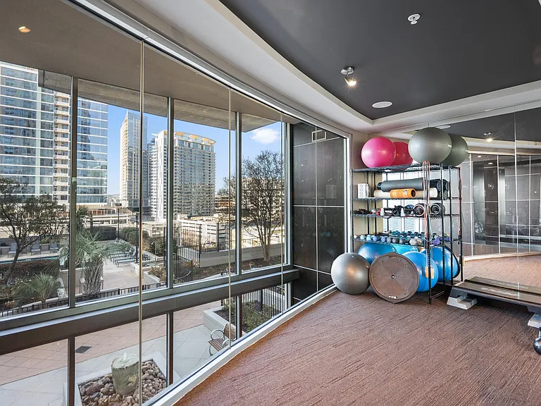 360 Nueces St #2102 — Photo 37