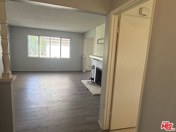 2nd image of 12733 Meadow Green Rd