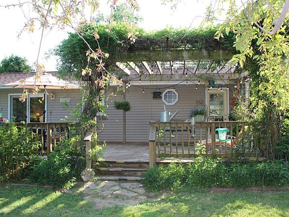 4th image of 1192 Ll Ave