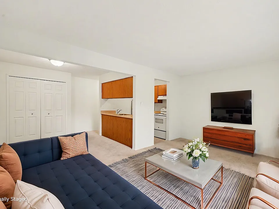 Eastgate Woods Apartments