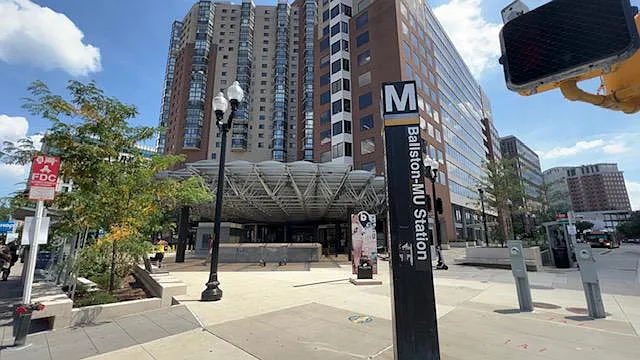 Ballston Metro close by