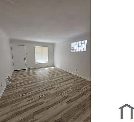 3 bed, $1,530 — Photo 2