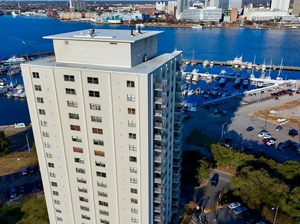 1 Crawford Cir #1702, Portsmouth, VA 23704