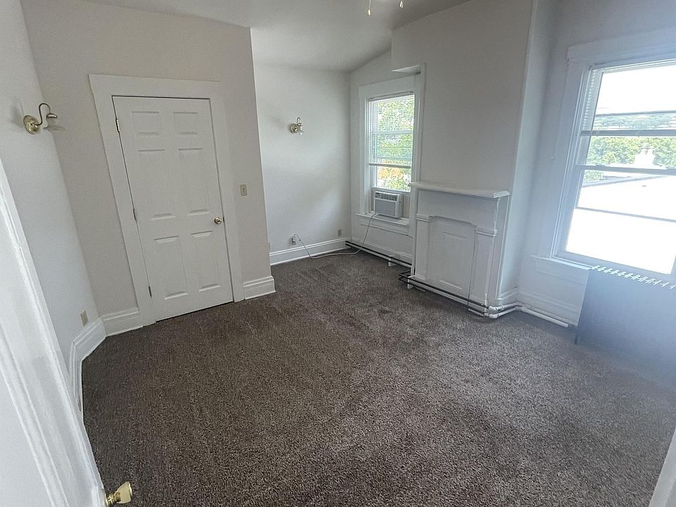 3rd floor bedroom 5