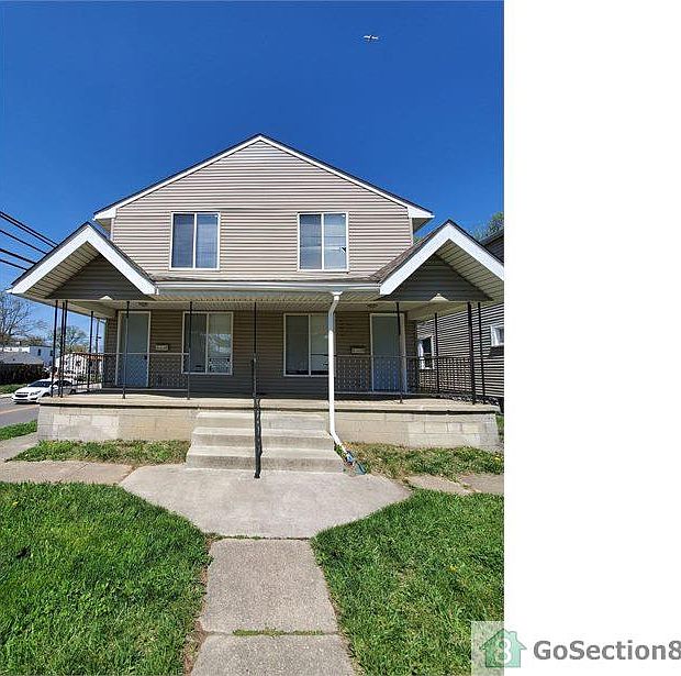 1st image of 1070 E 20th Ave