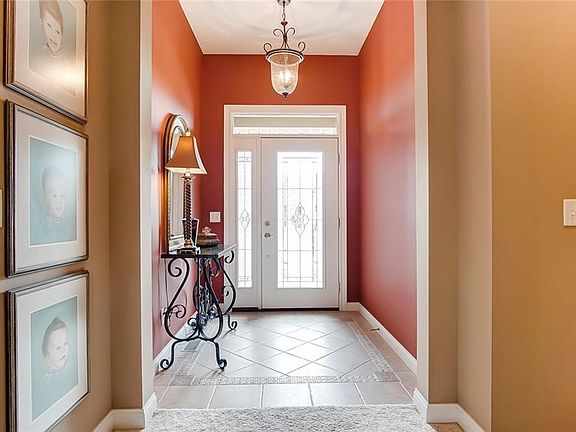 4th image of 601 Maeghann Ct