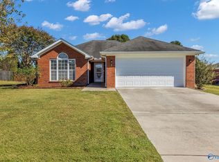 18689 Belmont Cir, Athens, AL 35613